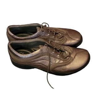 Clarks in motion metallic sneakers comfy walking shoes sz 9 pewter SH314